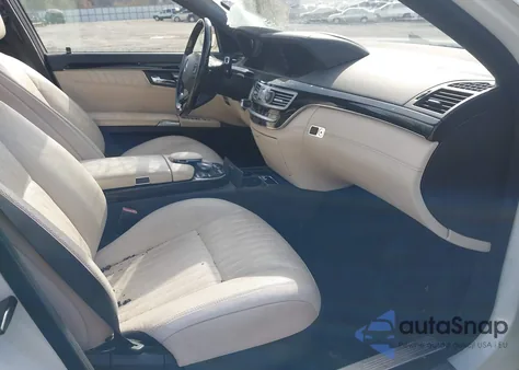 2008 Mercedes-Benz S 550 z USA, uszkodzony, nr VIN WDDNG71X58A200325